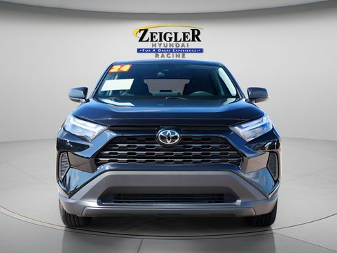 Used 2024 Toyota RAV4 LE AWD/4WD image 2