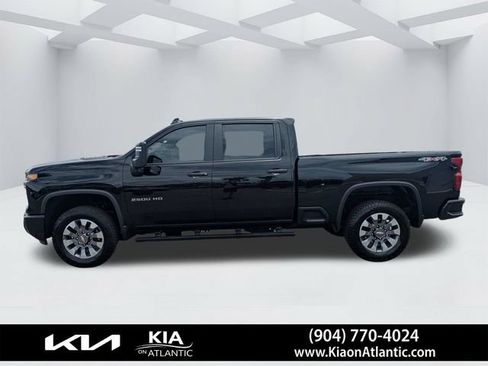 Used 2025 Chevrolet Silverado 2500 Custom AWD/4WD image 6