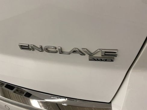 Used 2017 Buick Enclave Leather AWD/4WD image 36