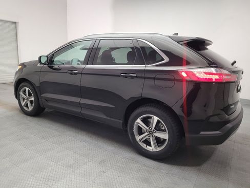 Used 2023 Ford Edge SEL w/ Convenience Package AWD/4WD image 3