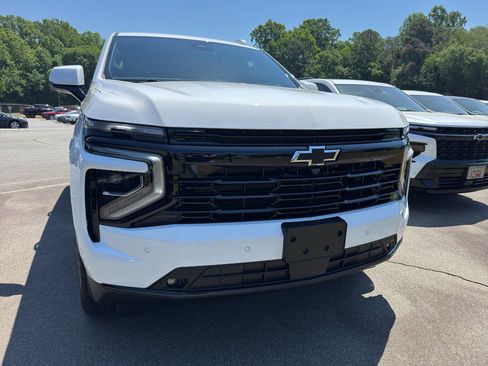 Used 2026 Chevrolet Tahoe RST w/ Comfort Package AWD/4WD image 2
