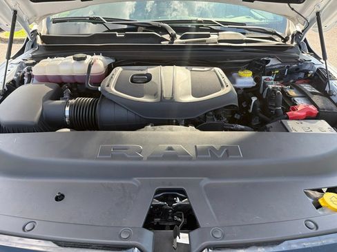 Used 2025 RAM 1500 Big Horn AWD/4WD image 8