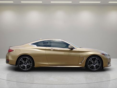 Used 2019 INFINITI Q60 3.0t Luxe AWD/4WD image 4