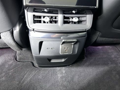 Used 2026 Cadillac Vistiq Platinum AWD/4WD image 21