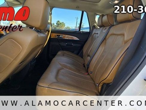 Used 2012 Lincoln MKX FWD image 31