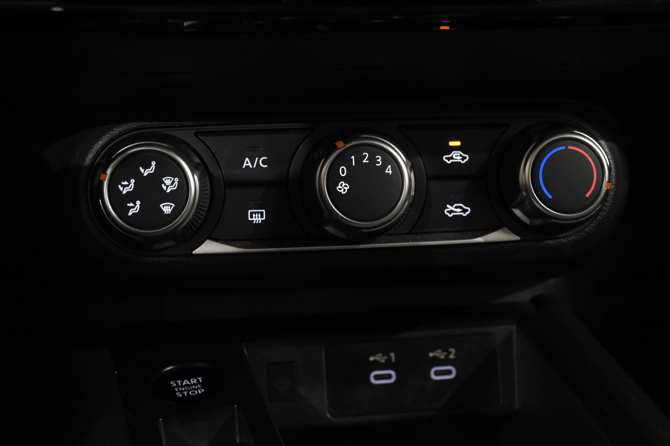 Used 2025 Nissan Kicks SV FWD image 21