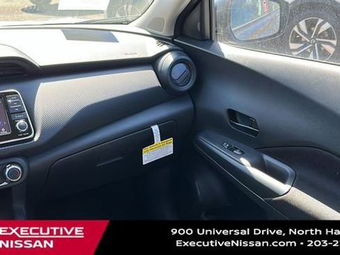 Used 2025 Nissan Kicks Play S image 23
