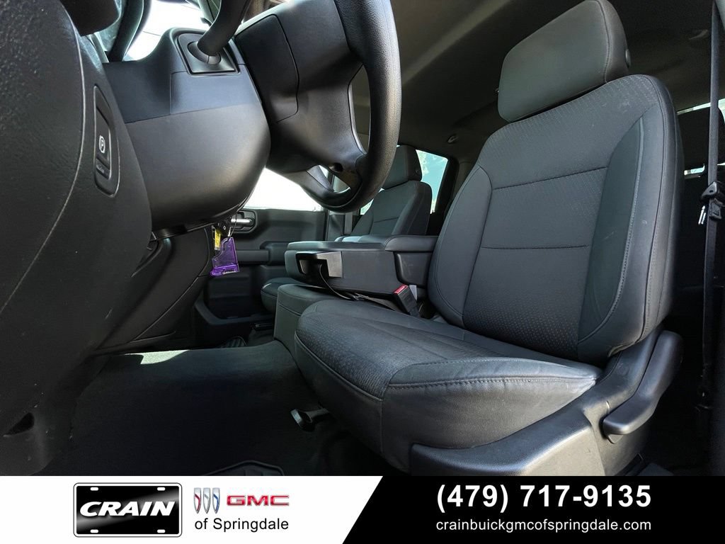 Used 2020 Chevrolet Silverado 1500 Custom Trail Boss w/ Custom Convenience Package AWD/4WD image 24
