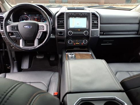 Certified 2018 Ford Expedition Platinum image 14
