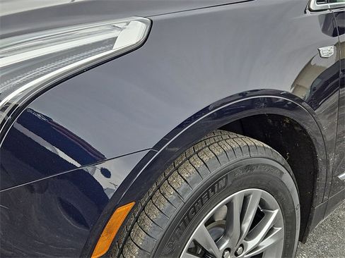 Certified 2022 Cadillac XT5 Premium Luxury image 11