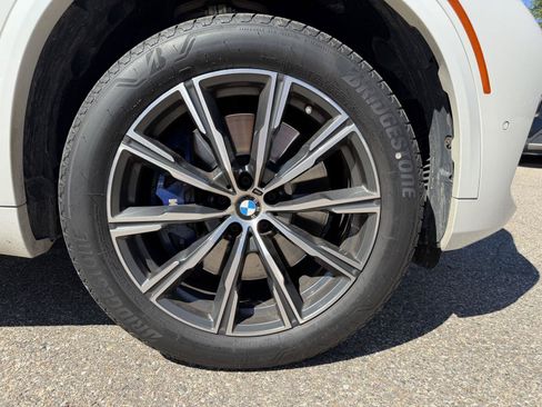 Used 2021 BMW X5 M50i w/ Dynamic Handling Package AWD/4WD image 9