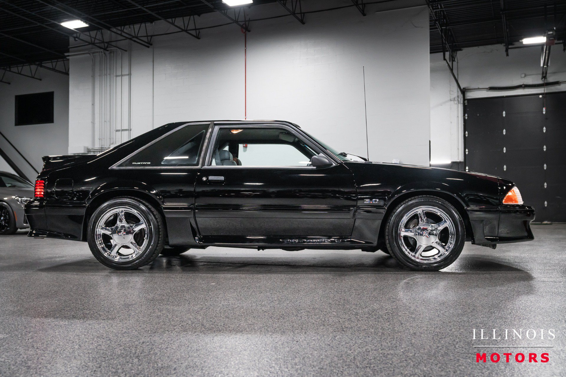 Used 1993 Ford Mustang GT RWD image 6