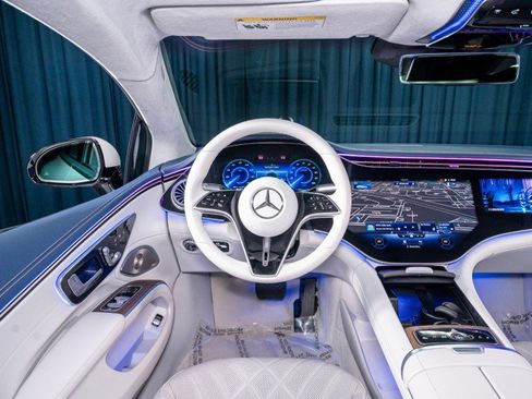 Certified 2023 Mercedes-Benz EQS 580 4MATIC Sedan image 15