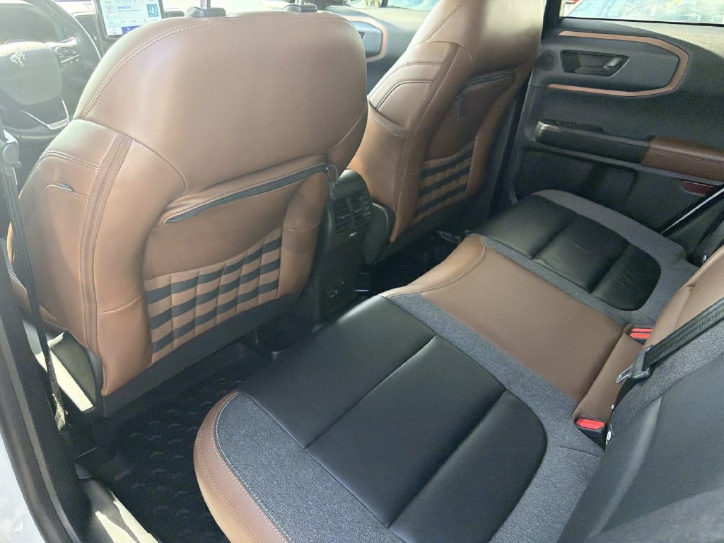 Used 2022 Ford Bronco Sport Outer Banks w/ Tech Package AWD/4WD image 16