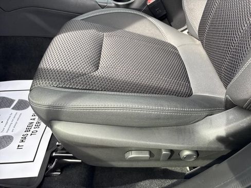 Used 2024 Subaru Forester Premium AWD/4WD image 21