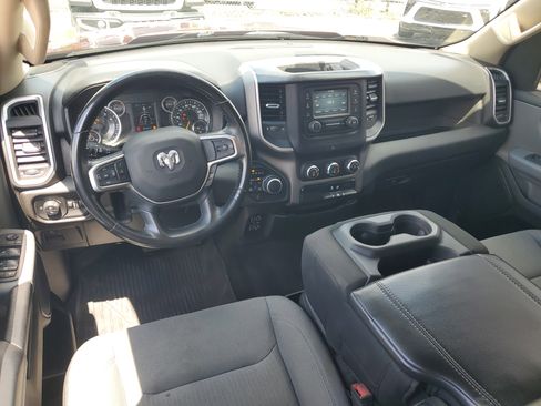 Used 2019 RAM 1500 Big Horn AWD/4WD image 13