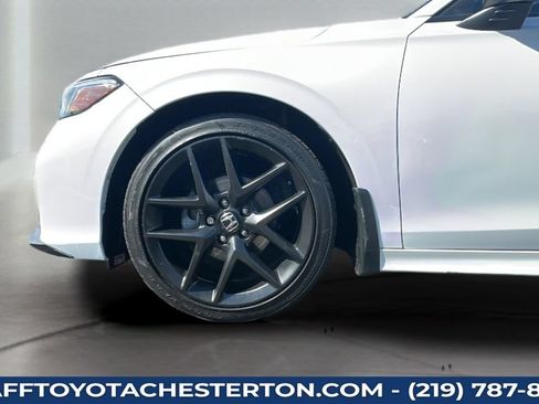 Used 2025 Honda Civic Sport image 26