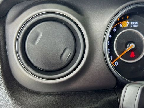 Used 2023 Jeep Wrangler Unlimited Sport AWD/4WD image 11
