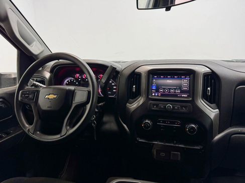 Used 2020 Chevrolet Silverado 2500 W/T AWD/4WD image 12