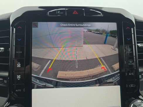 Used 2025 RAM 1500 Laramie image 28