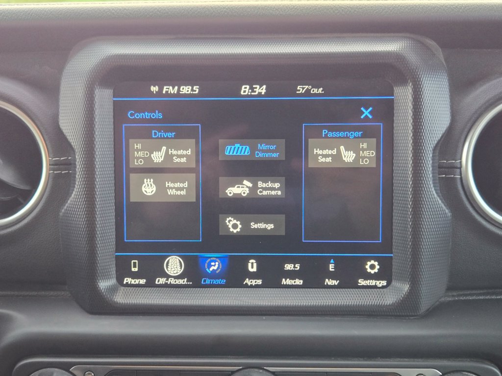 Used 2023 Jeep Wrangler Unlimited Sahara w/ Cold Weather Group AWD/4WD image 22