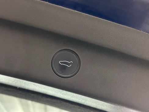 Used 2021 Tesla Model Y Performance image 33