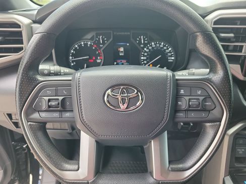 Used 2026 Toyota Tundra SR5 w/ SR5 Convenience Package AWD/4WD image 18