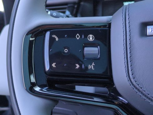 Used 2026 Land Rover Range Rover Velar Dynamic SE image 16