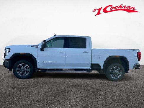 New 2026 GMC Sierra 2500 SLE image 3