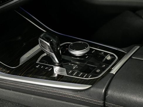 Used 2020 BMW X7 xDrive40i w/ Premium Package image 38