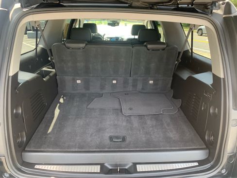 Used 2018 GMC Yukon XL SLT AWD/4WD image 6