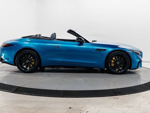 Used 2024 Mercedes-Benz SL 55 AMG 4MATIC image 41