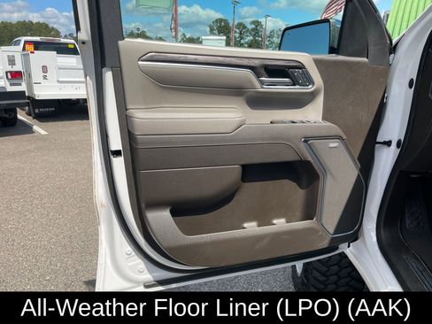 Used 2023 Chevrolet Silverado 1500 LTZ image 11