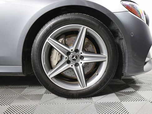 Used 2019 Mercedes-Benz E 300 4MATIC image 6