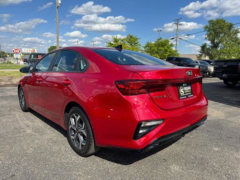 Used 2019 Kia Forte LXS FWD image 3