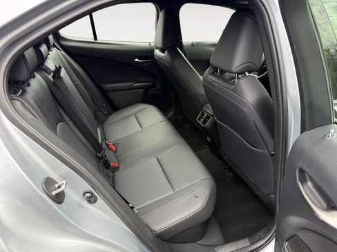 Used 2025 Lexus UX 300h FWD w/ Accessory Package (Z2) image 18