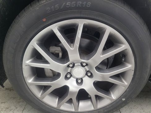 Used 2018 Buick Encore Sport Touring FWD image 31
