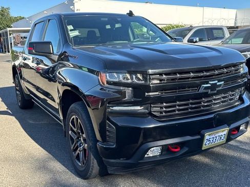 Used 2021 Chevrolet Silverado 1500 RST w/ Redline Edition AWD/4WD image 2