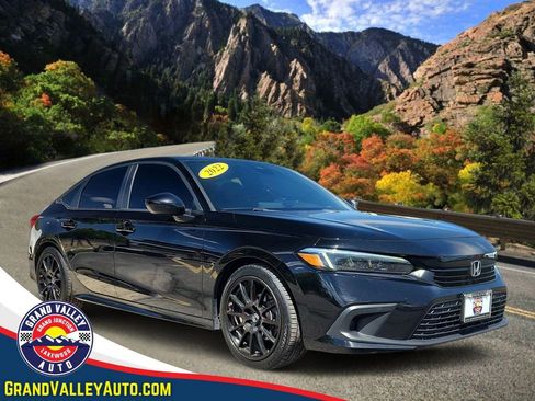 Used 2022 Honda Civic Sport image 1