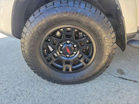 Certified 2022 Toyota 4Runner SR5 image 30