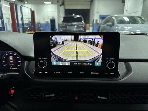 Used 2023 Honda Accord EX image 25