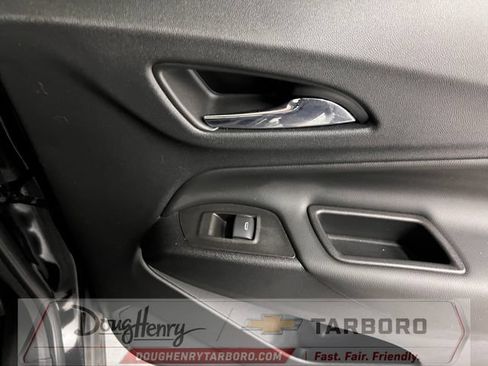 Used 2022 Chevrolet Equinox LT FWD image 37
