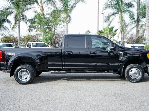 Used 2017 Ford F350 Lariat w/ Lariat Value Package image 11