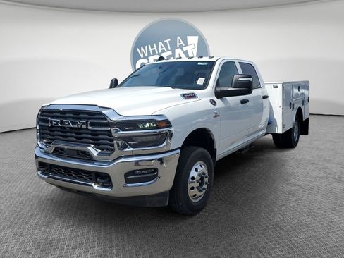 New 2026 RAM 3500 Tradesman w/ Chrome Appearance Group image 8