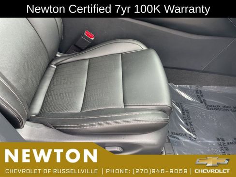 Used 2022 Nissan Maxima SV w/ Floor Mat Group FWD image 23