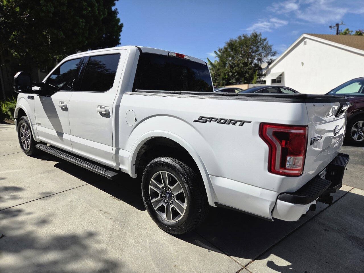 Used 2017 Ford F150 XLT w/ Equipment Group 302A Luxury RWD image 12