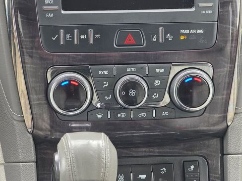 Used 2017 Buick Enclave Leather w/ Trailering Package image 14