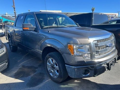 Used 2014 Ford F150 XLT w/ XLT Chrome Package image 12