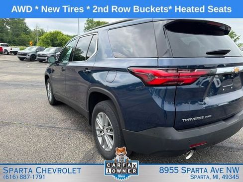 Used 2023 Chevrolet Traverse LT w/ Rear Camera Mirror Package AWD/4WD image 5