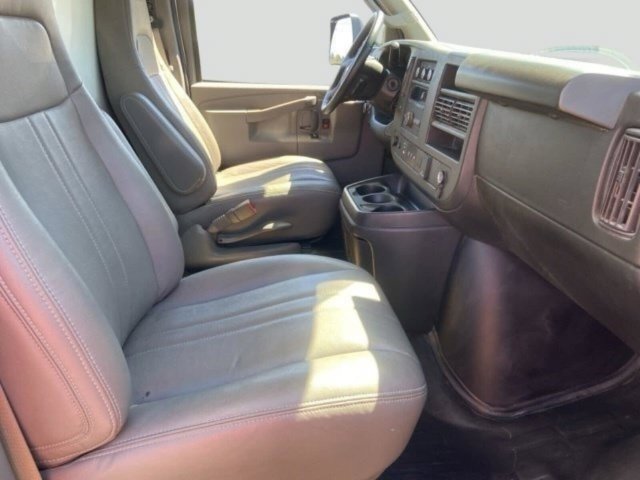 Used 2021 Chevrolet Express 3500 w/ Power Convenience Package RWD image 30